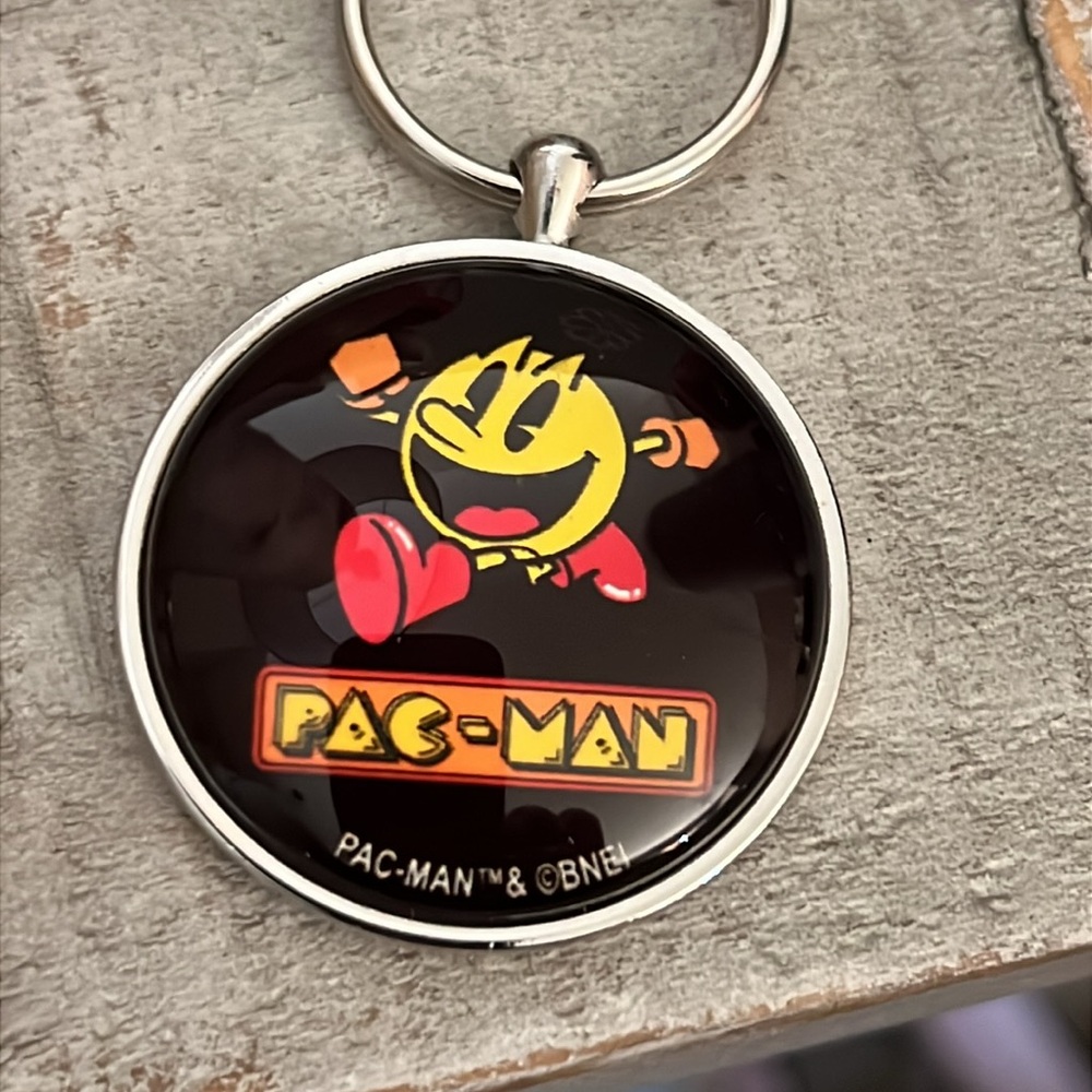 Pac-Man Keychain with Clip NWOT